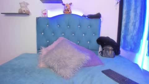 Snapshot of sandy_ass_69 chatting on 10.16.25 Sandy ass 69 online show from 10.16.25
