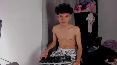 sandy_straw online show from 04.01.26