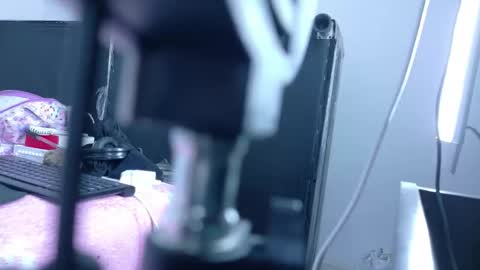 Snapshot of sandylau_ chatting on 01.18.26 sandy online show from 01.18.26