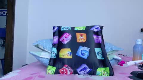 Snapshot of sandylau_ chatting on 01.18.26 sandy online show from 01.18.26