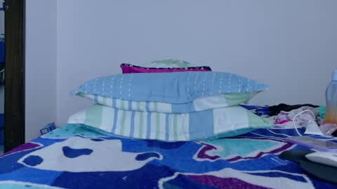 sandy online show from 04.12.26