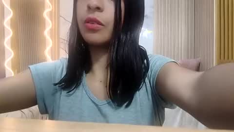 Snapshot of sandyy_tay chatting on 06.18.26 sandyy_tay online show from 06.18.26
