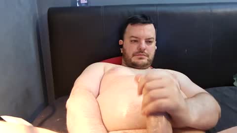 Snapshot of sanedazza chatting on 12.22.24 darren online show from 12.22.24