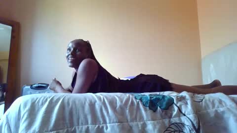 santalicious online show from 04.23.26