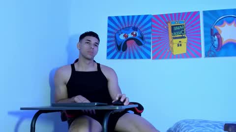 Snapshot of santana_maximo chatting on 02.18.26 Maximo Santana online show from 02.18.26