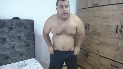Snapshot of santi_hothot chatting on 09.22.25 Santiago online show from 09.22.25