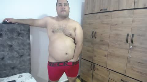 Snapshot of santi_hothot chatting on 09.24.25 Santiago online show from 09.24.25