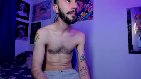 Snapshot of santi_mateo chatting on 04.25.26 Santi online show from 04.25.26