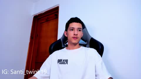 santi_twink19 online show from 02.21.25