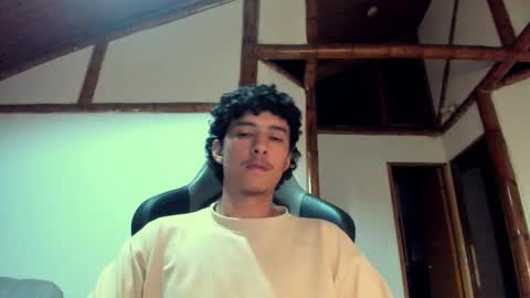 santi_twink19 online show from 03.02.26