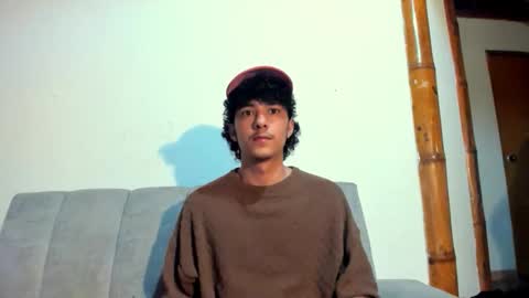 Snapshot of santi_twink19 chatting on 04.18.26 santi_twink19 online show from 04.18.26