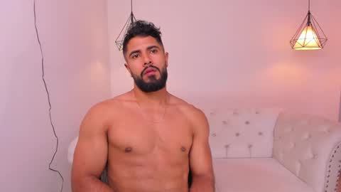 Snapshot of santiago_huntt chatting on 12.07.24 santiago_huntt online show from 12.07.24