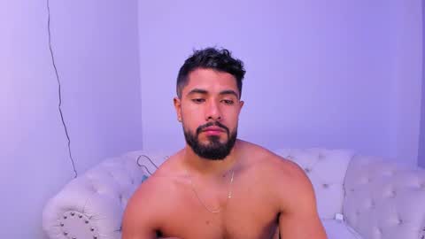 Snapshot of santiago_huntt chatting on 12.14.24 santiago_huntt online show from 12.14.24