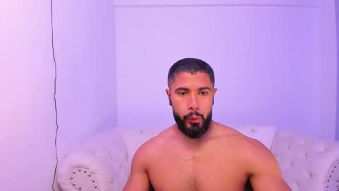 Snapshot of santiago_huntt chatting on 01.18.25 santiago_huntt online show from 01.18.25