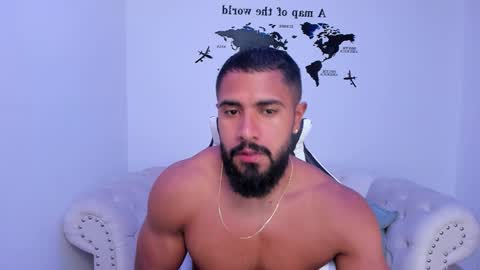 Snapshot of santiago_huntt chatting on 09.13.25 santiago_huntt online show from 09.13.25