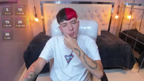 SANTIAGO  online show from 03.22.26