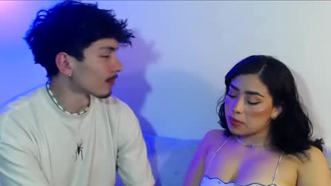 Snapshot of santiatras chatting on 09.25.25 Santo online show from 09.25.25