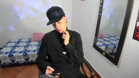 Julius Novachrono  online show from 02.17.26