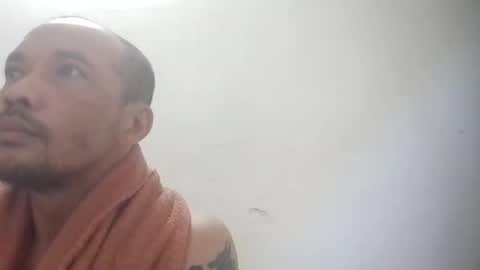 santichai561323 online show from 11.10.25