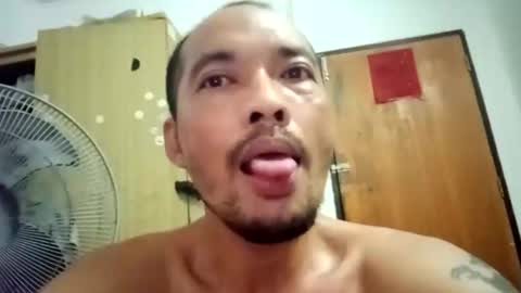 santichai561323 online show from 04.14.26