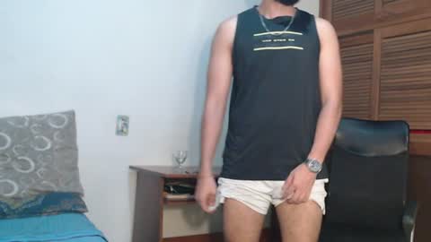 Snapshot of santiexxx chatting on 06.20.26 santiexxx online show from 06.20.26