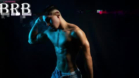 Snapshot of santin_seans chatting on 05.06.26 Santiago Seans online show from 05.06.26