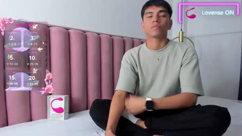 Santiago Carrington online show from 03.07.26