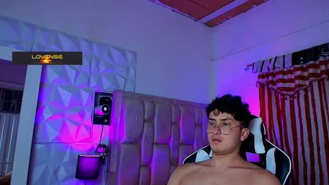 Santyago online show from 03.11.25