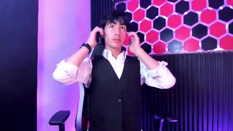 Snapshot of santyfoxxs chatting on 06.15.26 Santy online show from 06.15.26