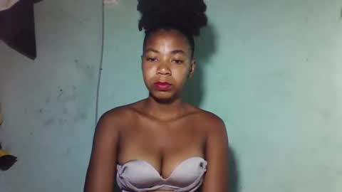 sanyah0123 online show from 12.22.25