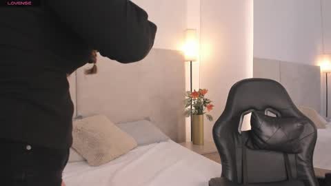 Saori  online show from 11.08.25