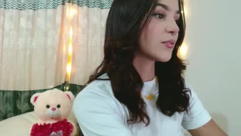 Snapshot of saorisworld chatting on 02.02.25 saorisworld online show from 02.02.25