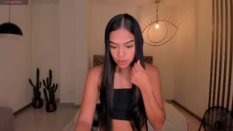 Snapshot of saphirajames chatting on 07.02.26 Saphira James online show from 07.02.26