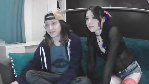 Snapshot of sapphirevelvet chatting on 04.04.26 sapphirevelvet online show from 04.04.26