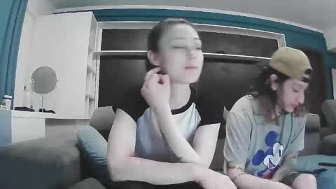 Snapshot of sapphirevelvet chatting on 05.02.26 sapphirevelvet online show from 05.02.26