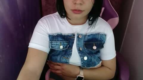 Snapshot of sara719887 chatting on 10.25.25 sara719887 online show from 10.25.25