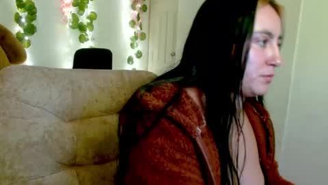 Snapshot of sara961991 chatting on 05.21.26 sara961991 online show from 05.21.26