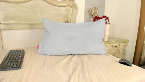 Sara online show from 02.14.25