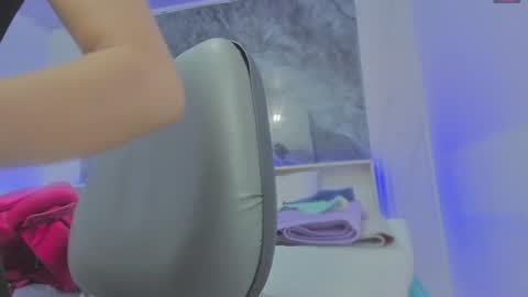 sara allenx online show from 02.08.25