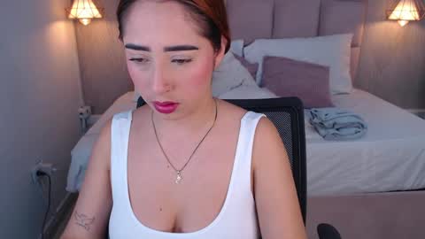 Sara... online show from 04.21.26