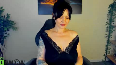Snapshot of sara_devills chatting on 05.02.26 Sara online show from 05.02.26