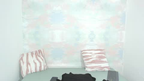 Snapshot of sara_hannks chatting on 04.21.26 sara_hannks online show from 04.21.26