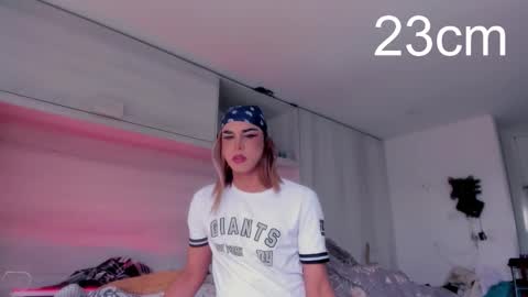 sara_hunter1 online show from 10.15.25