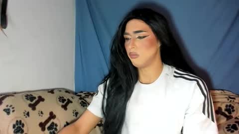 sara_hunter12 online show from 11.26.25