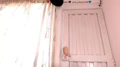 sara_johnson__ online show from 12.18.25