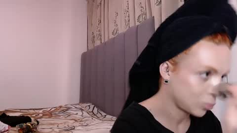 Snapshot of sara_johnson__ chatting on 04.19.26 sara_johnson__ online show from 04.19.26