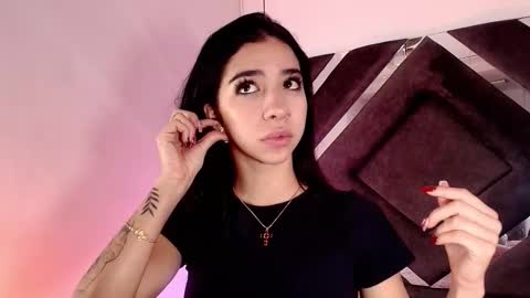 sara_lopee1 online show from 10.12.25