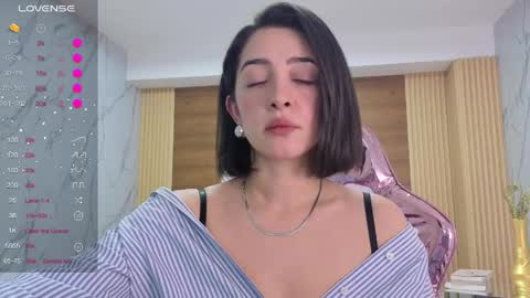 Snapshot of sara_lopez_s chatting on 04.20.26 Sara online show from 04.20.26