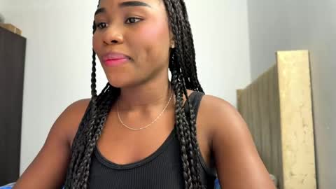 Snapshot of sara_muscle chatting on 04.20.26 Sara online show from 04.20.26