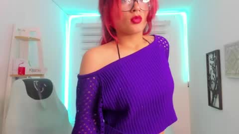 Snapshot of sara_red_x chatting on 05.30.26 sara_red_x online show from 05.30.26